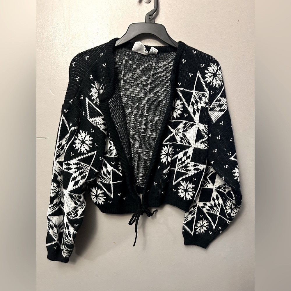 Vintage sweater - black/white print cropped open front